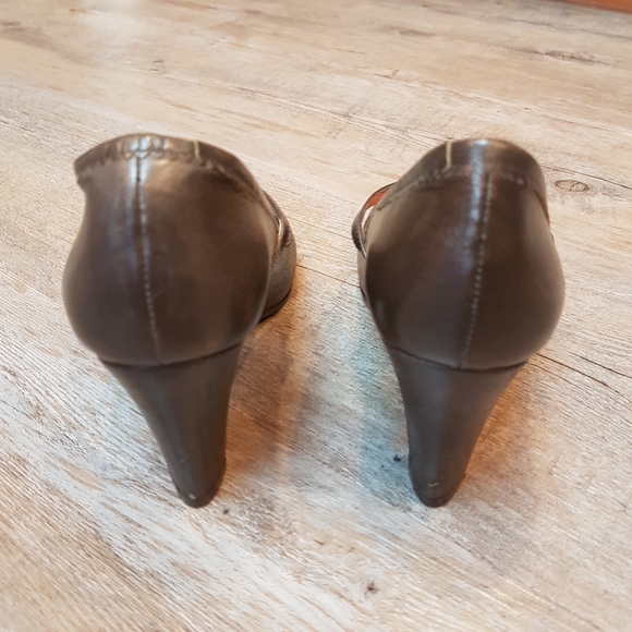 FREE or $15 Leather Shoes heels - Picture 3 of 6